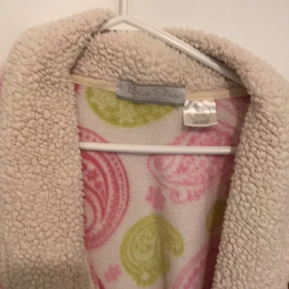 Ladies Bath Robe - Picture 2 of 4